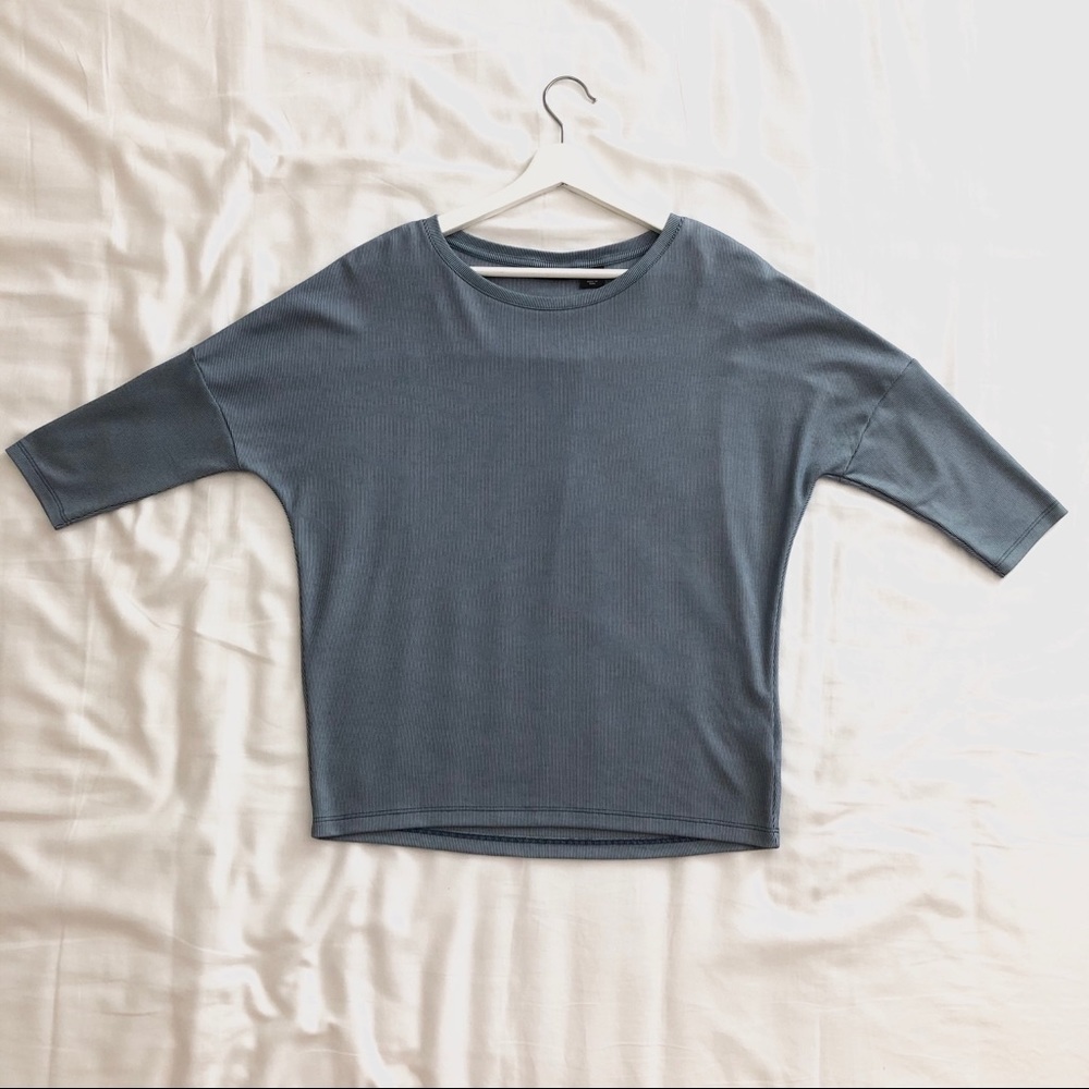 ❌ Tahari Stripped Short Sleeve Oversized Top